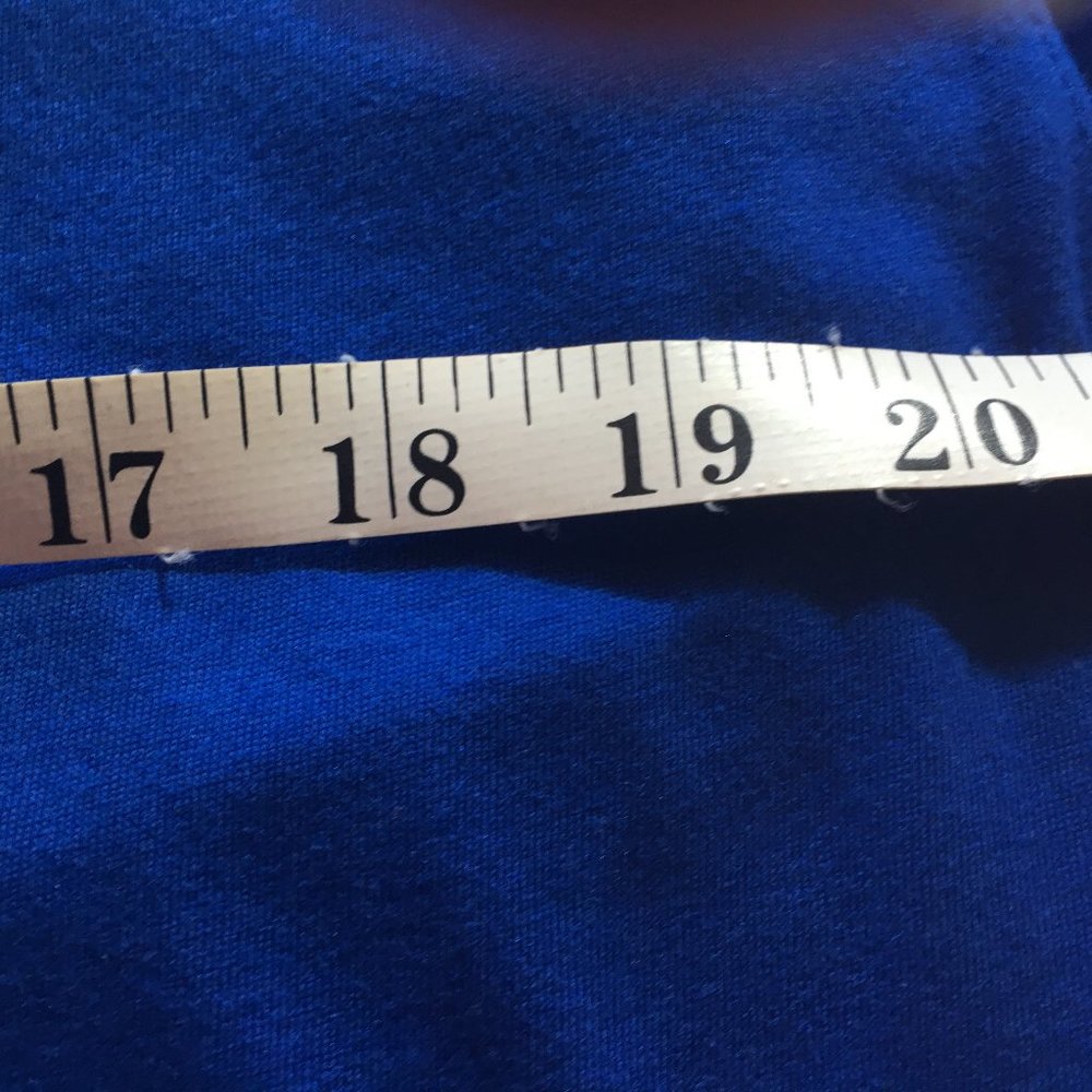 t shirt - Picture 6 of 8